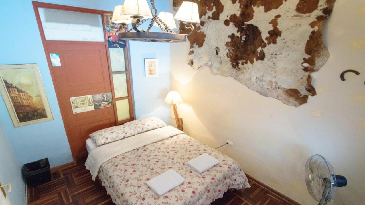 Beraja Family Hostel Ліма Екстер'єр фото
